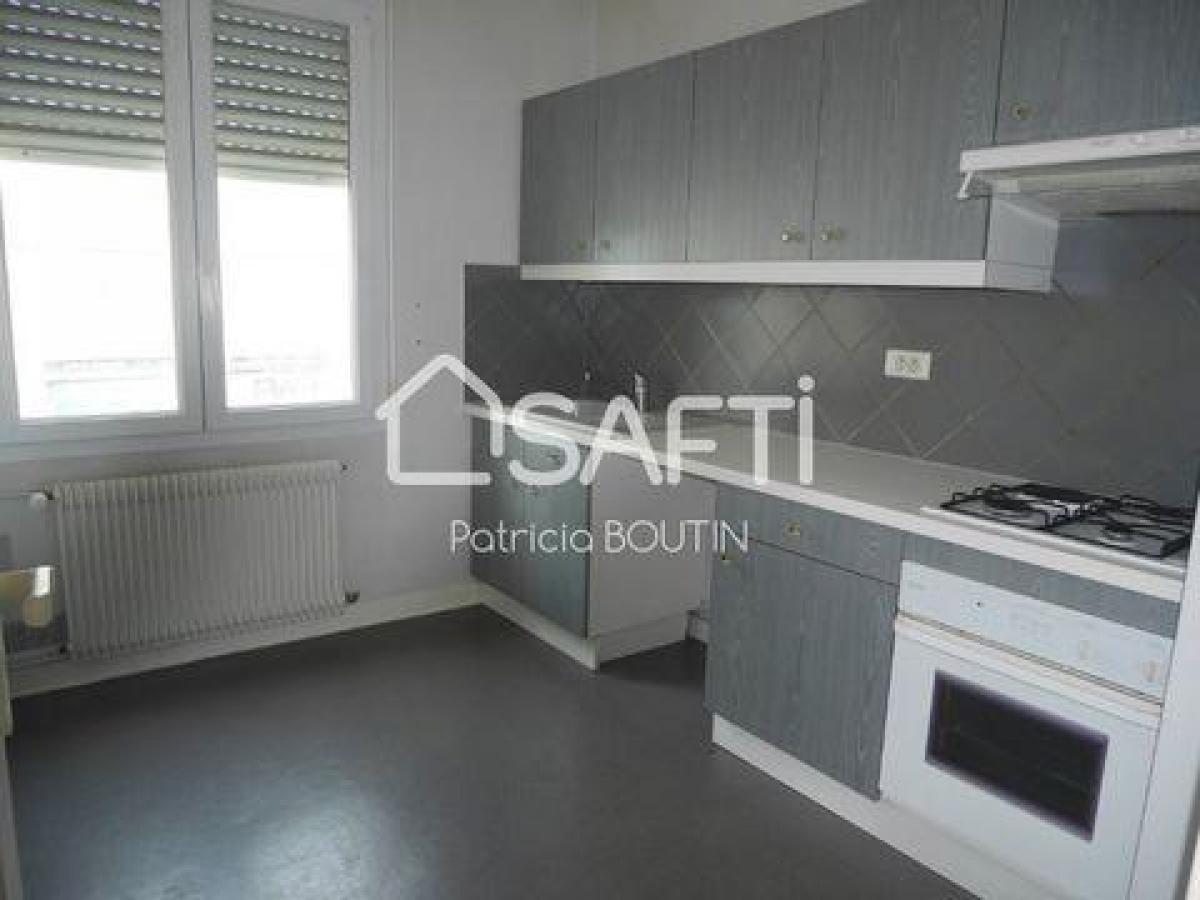 2 chambres Appartement à Niort, France No. 34398