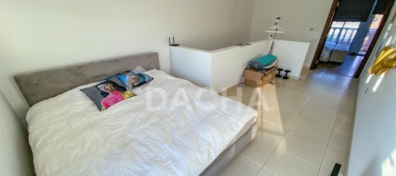 Moradia em banda T1 em Jumeirah Village Triangle, UAE N.º 27690 11