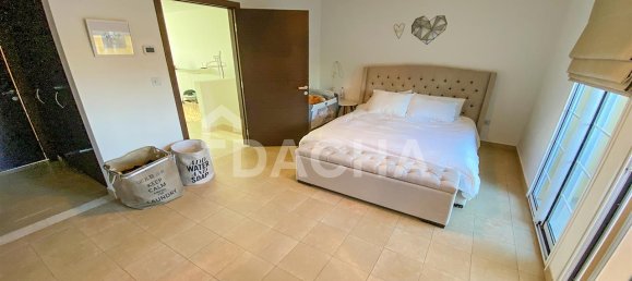 Moradia em banda T1 em Jumeirah Village Triangle, UAE N.º 27690 12