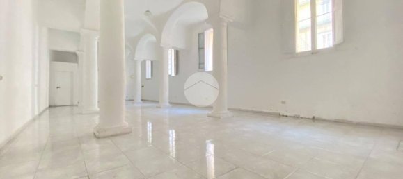 1 bedroom Apartment in Naples, Italy No. 31602 3