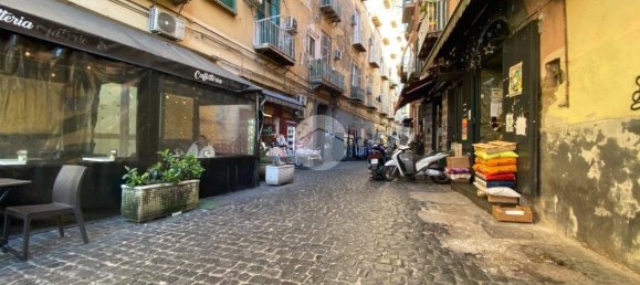 1 bedroom Apartment in Naples, Italy No. 31602 13