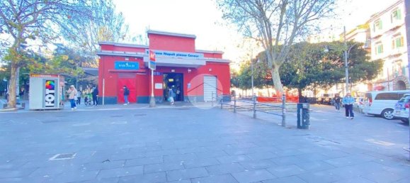 1 bedroom Apartment in Naples, Italy No. 31602 12