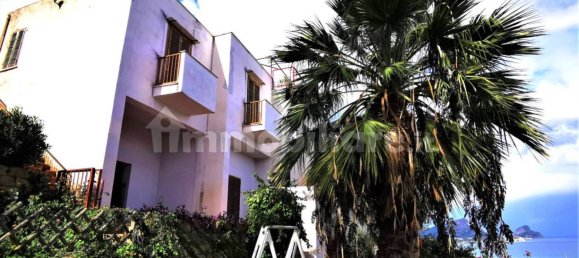 4 bedrooms Villa in Altavilla Milicia, Italy No. 302040 8