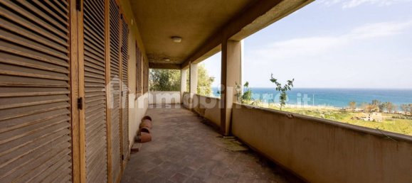 4 bedrooms Villa in Altavilla Milicia, Italy No. 302040 15