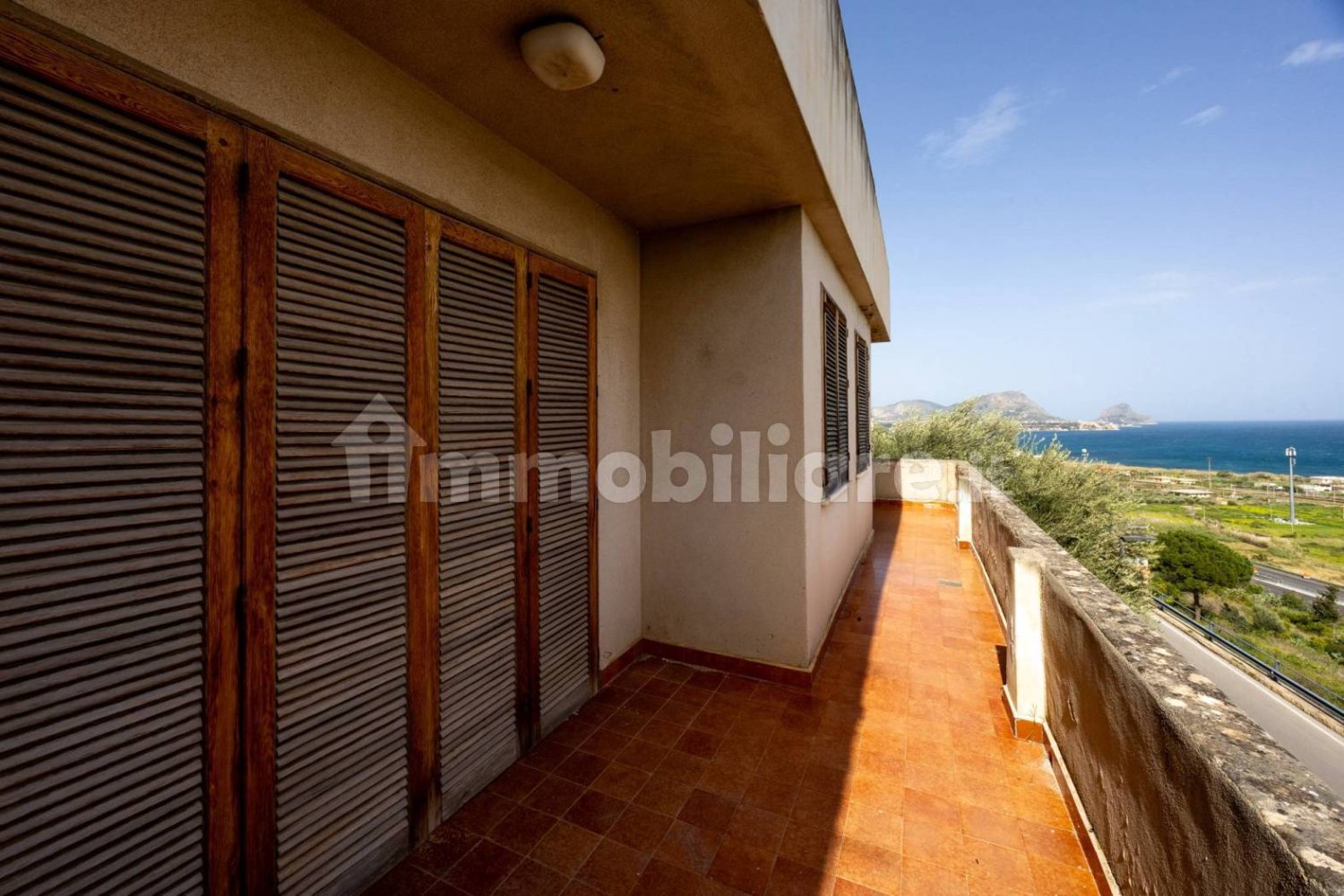 4 bedrooms Villa in Altavilla Milicia, Italy No. 302040