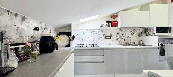 4 bedrooms Villa in Rimini, Italy No. 375368 11