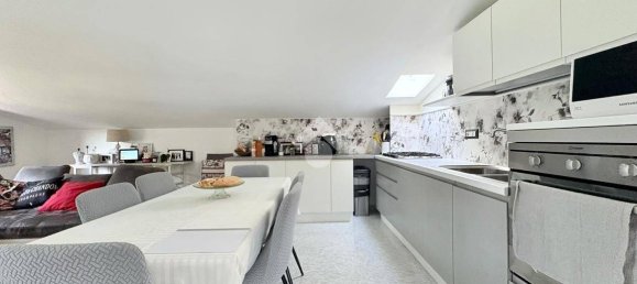 4 bedrooms Villa in Rimini, Italy No. 375368 9