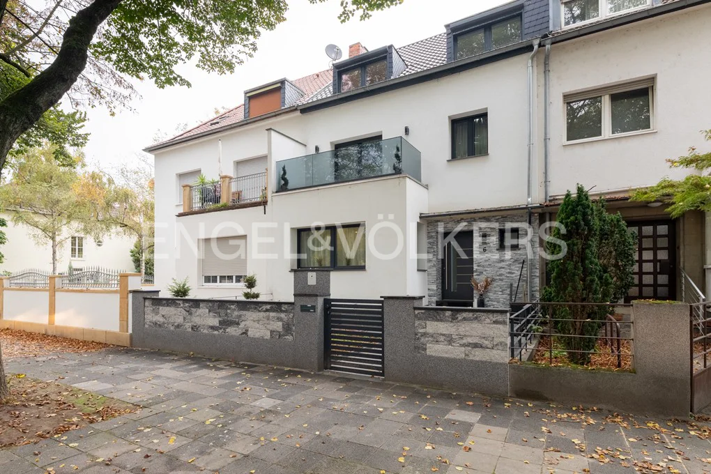 Adosado de 5 dormitorios en Ludwigshafen am Rhein, Germany No. 52322