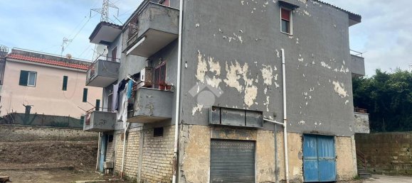 3 rooms Apartment in Pozzuoli, Italy No. 18010 23