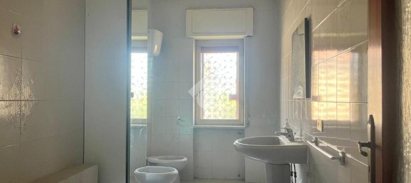 3 rooms Apartment in Pozzuoli, Italy No. 18010 20