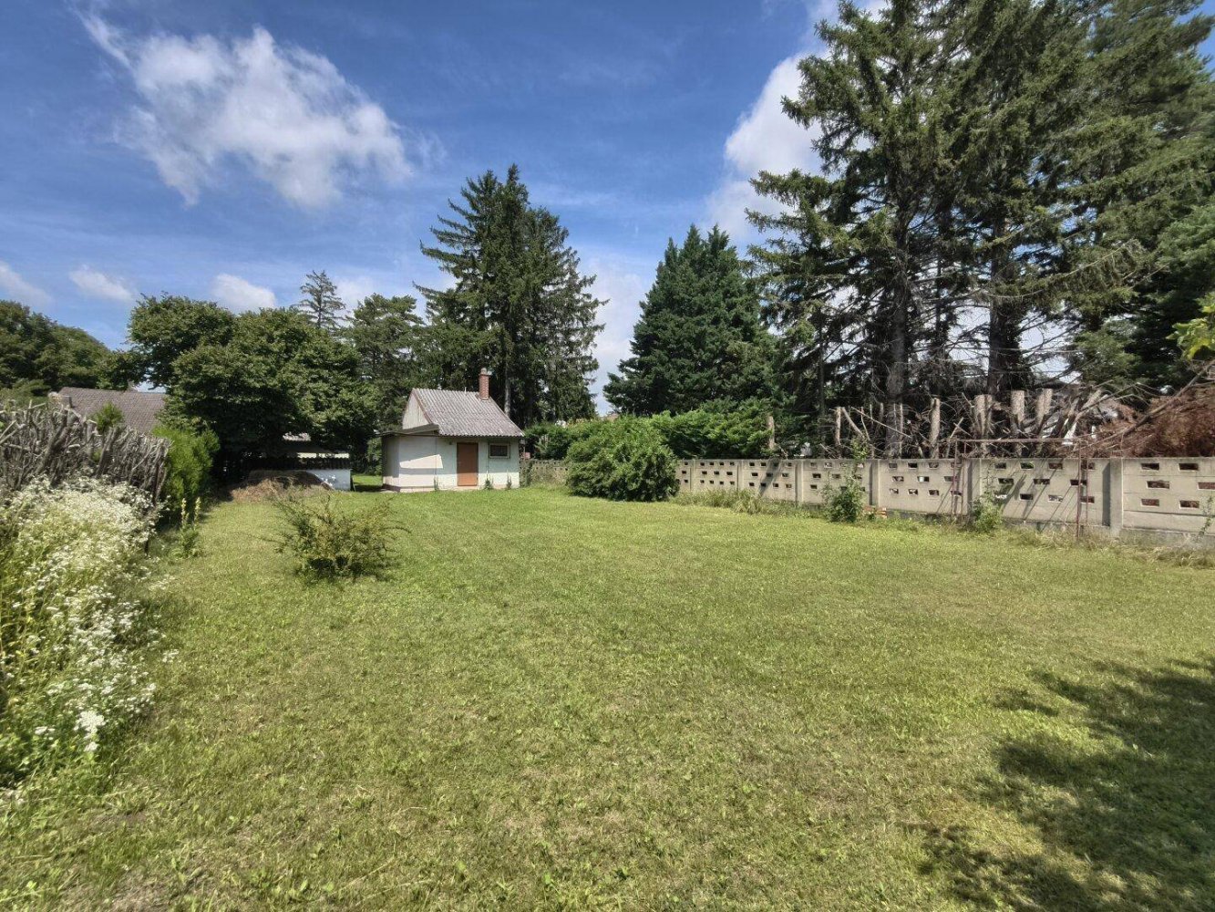  قطعة أرض في Strasshof an der Nordbahn, Austria 1475متر مربع رقم 247495