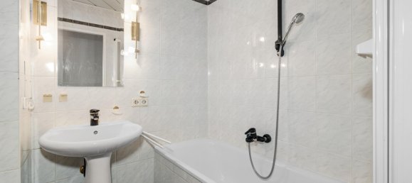 Apartamento de 3 dormitorios en Penzing, Austria No. 130019 7