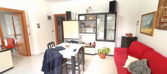 4 rooms Apartment in Termoli, Italy No. 25435 3