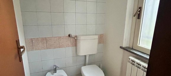 1-Zimmer Gewerbliche Immobilie in Mozzate, Italy, Nr. 138359 3