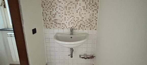 1-Zimmer Gewerbliche Immobilie in Mozzate, Italy, Nr. 138359 2