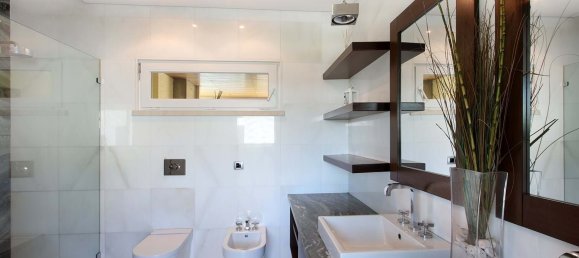 4 bedrooms House in Almada, Portugal No. 122167 19