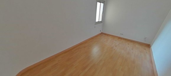 3 bedrooms Apartment in Badalona, Spain No. 160826 9