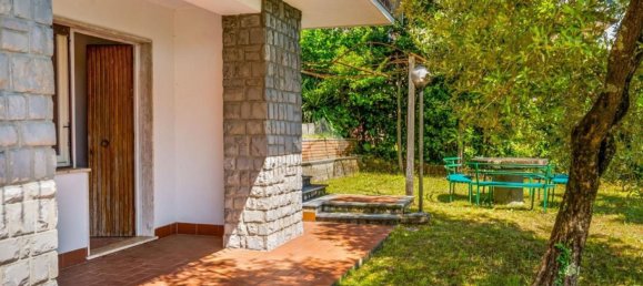 8 rooms Apartment in Podenzana, Italy No. 287544 2