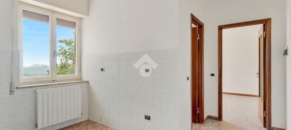 8 rooms Apartment in Podenzana, Italy No. 287544 9