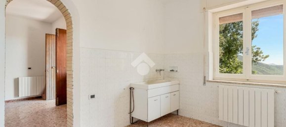 8 rooms Apartment in Podenzana, Italy No. 287544 8