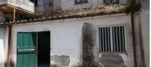 7 rooms Apartment in Frattaminore, Italy No. 10204 4