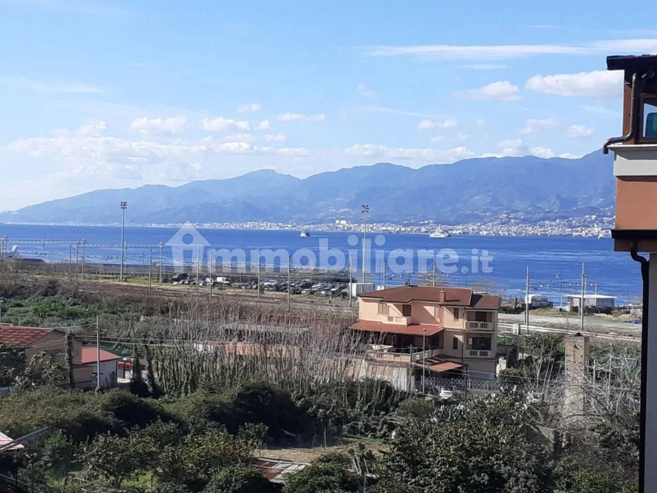4 bedrooms Apartment in Villa San Giovanni, Italy No. 151382