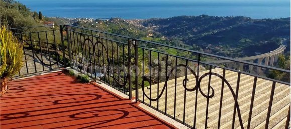 3 bedrooms Villa in Sanremo, Italy No. 218631 5