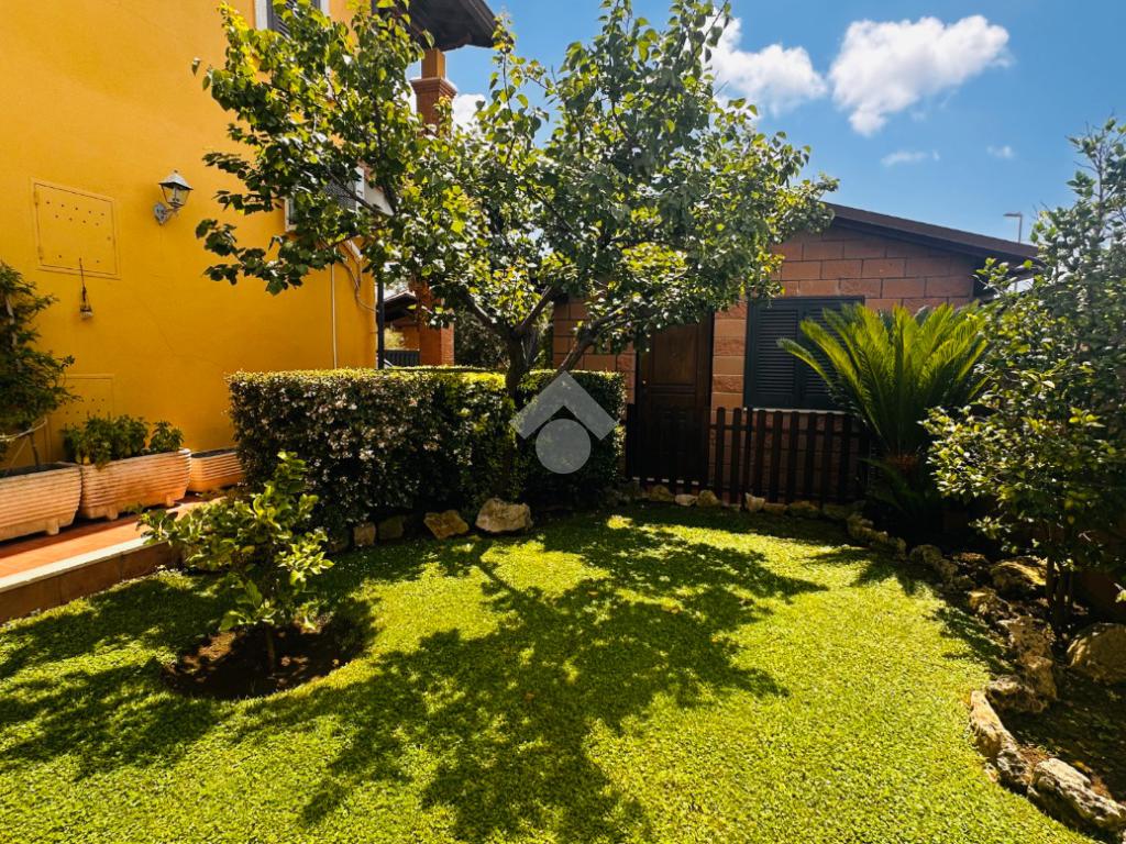 Вилла с 5 спальнями в Рим, Италия № 282468