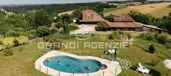 1400m² Building in Fidenza, Italy No. 308899 10