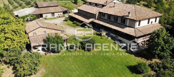 1400m² Building in Fidenza, Italy No. 308899 7