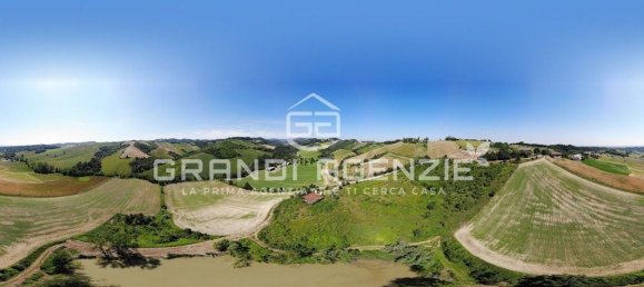 1400m² Building in Fidenza, Italy No. 308899 12