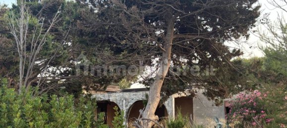 Villa de 4 habitaciónes en Syracuse, Italy No. 350626 2