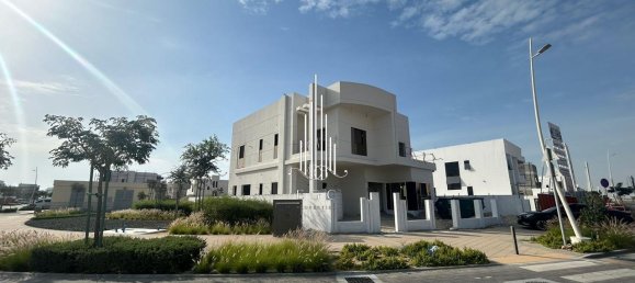 5 Schlafzimmer Villa in Yas Island, UAE, Nr. 40064 12