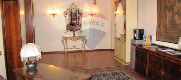 1 bedroom Apartment in Venice, Italy No. 170704 3