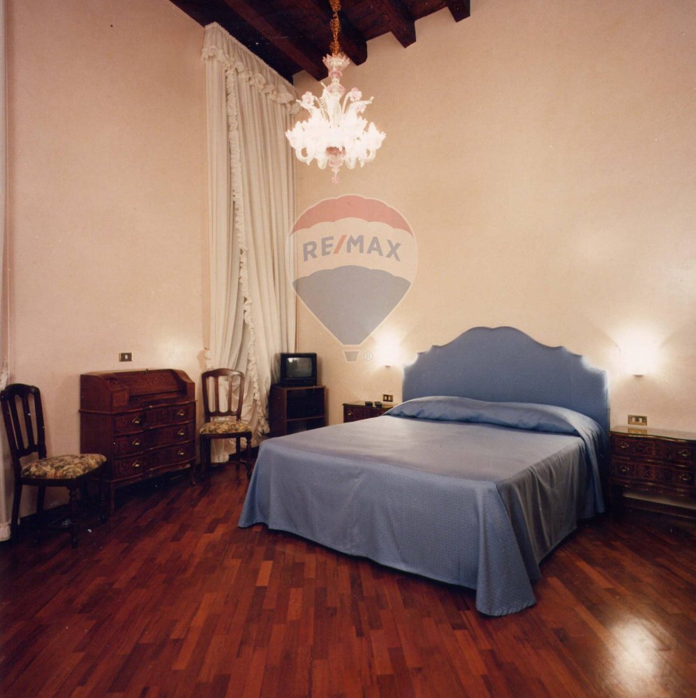 1 bedroom Apartment in Venice, Italy No. 170704