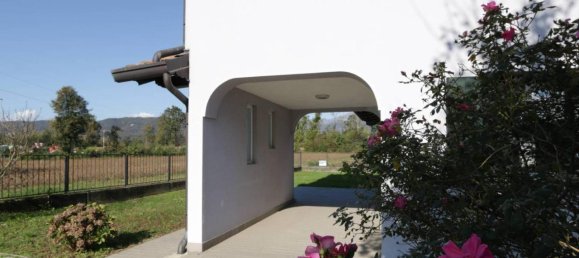 Casa de 8 habitaciónes en Udine, Italy No. 39397 14