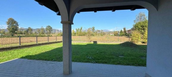 Casa de 8 habitaciónes en Udine, Italy No. 39397 26