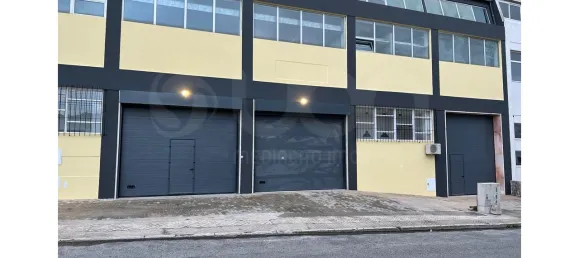 464m² Warehouse in Loures, Portugal No. 88283 27