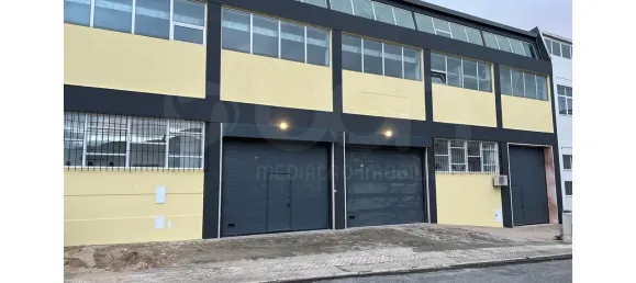 464m² Warehouse in Loures, Portugal No. 88283 25