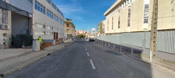 464m² Warehouse in Loures, Portugal No. 88283 18