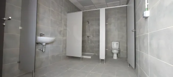 464m² Warehouse in Loures, Portugal No. 88283 16