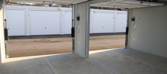 Garage à Wels, Austria No. 17006 3