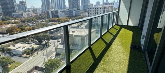 1 dormitorio propiedad comercial en venta en Miami, Miami-Dade, Florida, USA № 614367 15