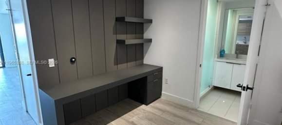 1 dormitorio propiedad comercial en venta en Miami, Miami-Dade, Florida, USA № 614367 7