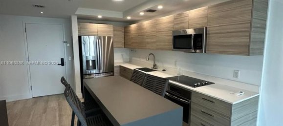 1 dormitorio propiedad comercial en venta en Miami, Miami-Dade, Florida, USA № 614367 3