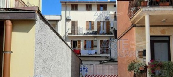 6 rooms Apartment in Fondi, Italy No. 202827 7