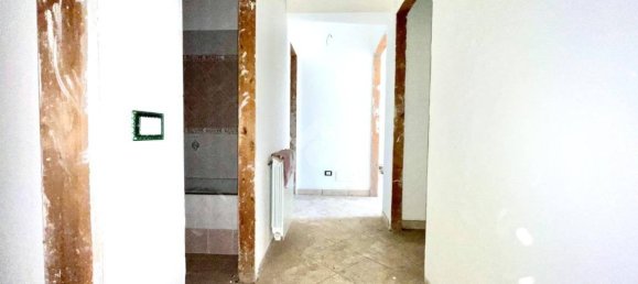 3 Schlafzimmer Villa in Terracina, Italy, Nr. 280892 14