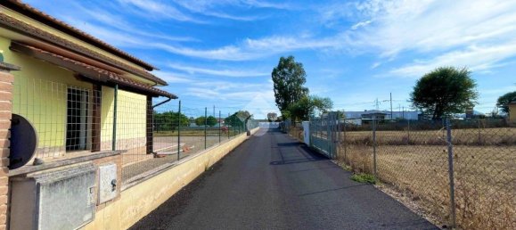 3 Schlafzimmer Villa in Terracina, Italy, Nr. 280892 28