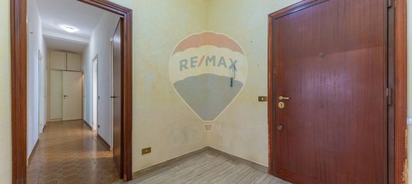 3 bedrooms Apartment in Rome, Italy No. 371516 5