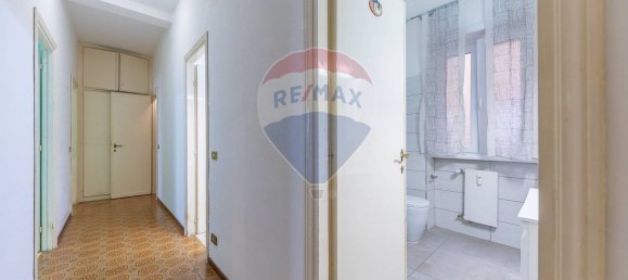 3 bedrooms Apartment in Rome, Italy No. 371516 10